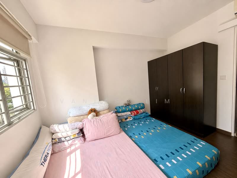 524B Tampines Central 7, 524B Tampines Central 7, 3 Bedrooms, 1,001 sqft, HDB Flat For Sale, by Vanessa Lim, 500204213 - Bedroom - PropertyGuru.com.sg