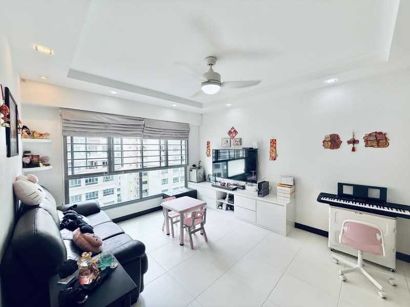 272C Punggol Walk, 272C Punggol Walk, 3 Bedrooms, 1,012 sqft, HDB Flat For Sale, by Richard Teo, 500204216 - Living Room - PropertyGuru.com.sg
