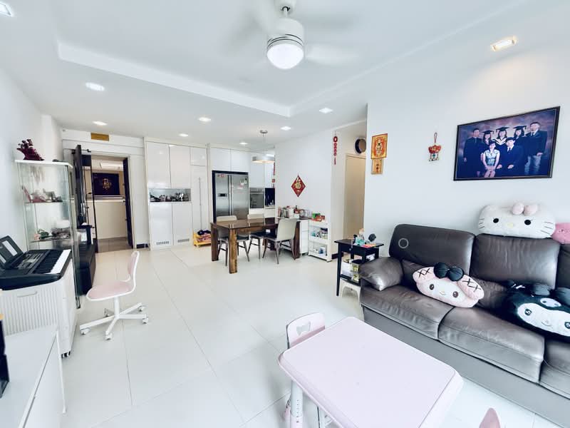 272C Punggol Walk, 272C Punggol Walk, 3 Bedrooms, 1,012 sqft, HDB Flat For Sale, by Richard Teo, 500204216 - Living Room - PropertyGuru.com.sg