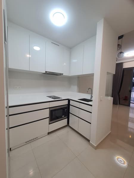 Parc Botannia, 12 Fernvale Street, 2 Bedrooms, 667 sqft, Condominium For Rent, by Tay Chee Wee, 500204222 - Kitchen - PropertyGuru.com.sg