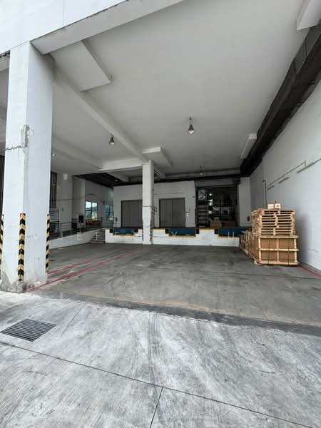 Tuas Ground floor with Loading bays and Direct Access, , 12,000 sqft, Factory / Workshop (B2) For Rent, by Jeffrey Hun, 500204223 - Exterior - CommercialGuru.com.sg