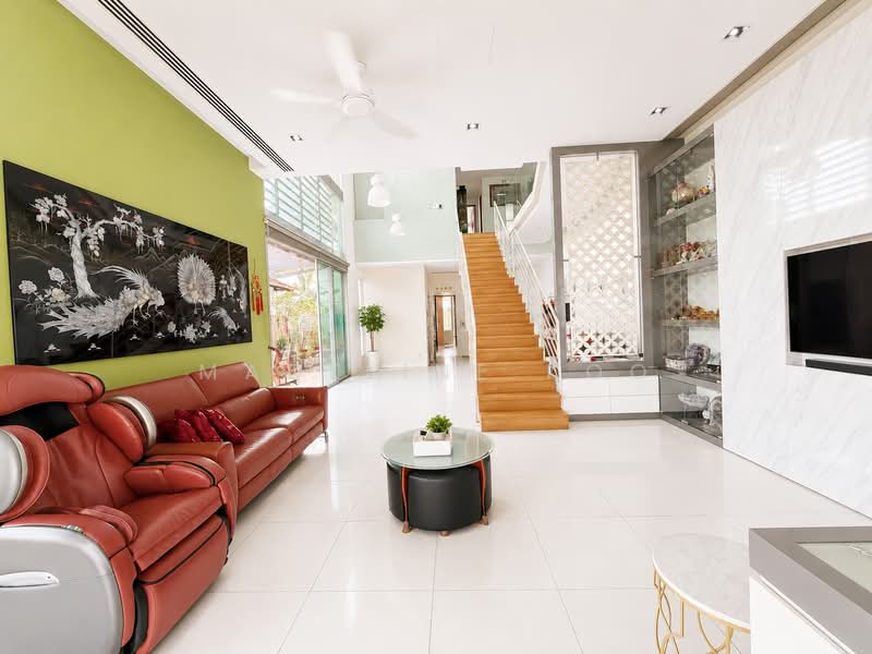 2.5 storey, 999yrs semi-detached, Serangoon Gardens Estate, Serangoon Gardens, Tavistock Avenue, Bridport Avenue, Portchester Avenue, Farleigh Avenue, Serangoon Garden Way Penshurst Place Medway Drive Crowhurst Drive Bloxhome Drive Bodmin Drive Braemar Drive Brockhamton Drive Blandford Drive Burghley Drive, 6 Bedrooms, 3,500 sqft, Semi-Detached House For Sale, by Madeline Koo, 500204226 - Living Room - PropertyGuru.com.sg