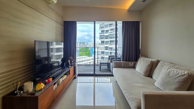747B Bedok Reservoir Crescent, 747B Bedok Reservoir Crescent, 3 Bedrooms, 915 sqft, HDB Flat For Sale, by Dennis Lim, 500204242 - Living Room - PropertyGuru.com.sg
