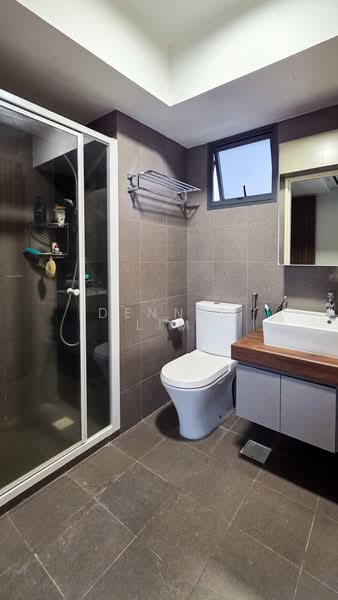 747B Bedok Reservoir Crescent, 747B Bedok Reservoir Crescent, 3 Bedrooms, 915 sqft, HDB Flat For Sale, by Dennis Lim, 500204242 - Bathroom - PropertyGuru.com.sg
