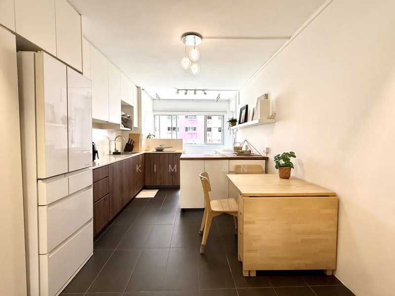 606 Ang Mo Kio Avenue 5, 606 Ang Mo Kio Avenue 5, 2 Bedrooms, 872 sqft, HDB Flat For Sale, by Kim Tan, 500204253 - Kitchen - PropertyGuru.com.sg