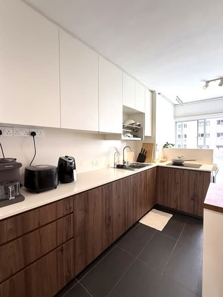 606 Ang Mo Kio Avenue 5, 606 Ang Mo Kio Avenue 5, 2 Bedrooms, 872 sqft, HDB Flat For Sale, by Kim Tan, 500204253 - Kitchen - PropertyGuru.com.sg
