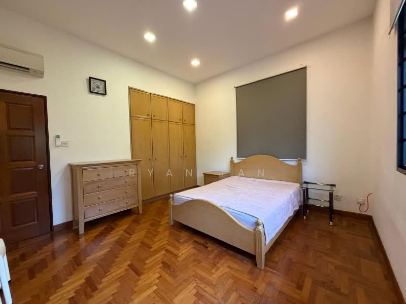 Braddell Heights Estate, , 6 Bedrooms, 2,800 sqft, Detached House For Sale, by Ryan Tan, 500204263 - Bedroom - PropertyGuru.com.sg