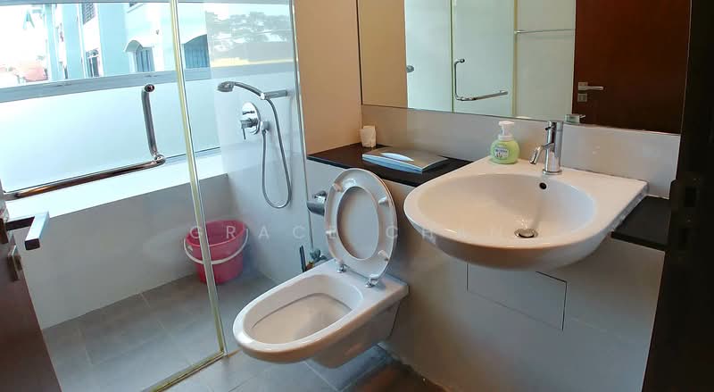 D'Gallery, 15 Jalan Masjid, 3 Bedrooms, 969 sqft, Apartment For Rent, by Grace Chan, 500204279 - Bathroom - PropertyGuru.com.sg
