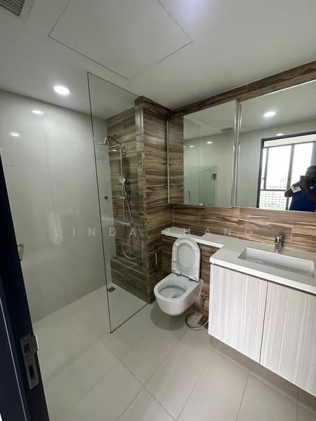 Gem Residences, , 1 Bedroom, 452 sqft, Condominium For Sale, by Linda Zhang, 500204290 - Bathroom - PropertyGuru.com.sg