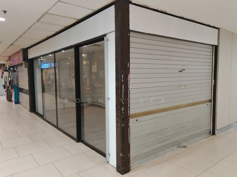 Lucky Plaza, 304 Orchard Road, 194 sqft, Food & Beverage For Rent, by Rodney Sea, 500204293 - Interior - CommercialGuru.com.sg
