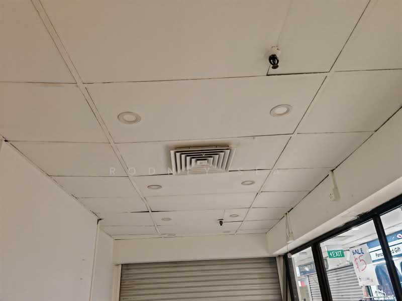 Lucky Plaza, 304 Orchard Road, 194 sqft, Food & Beverage For Rent, by Rodney Sea, 500204293 - Interior - CommercialGuru.com.sg