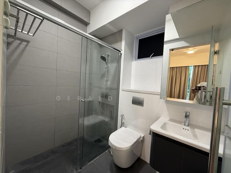 The Sunny Spring, 50 Lorong 40 Geylang, Eunos / Geylang / Paya Lebar, 3 Bedrooms, 1,237 sqft, Apartment For Rent, by Gerald Wang, 500204301 - Bathroom - PropertyGuru.com.sg