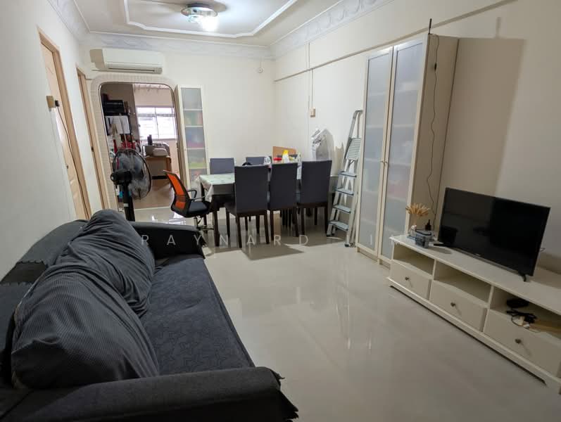 207 Bukit Batok Street 21, 207 Bukit Batok Street 21, 2 Bedrooms, 785 sqft, HDB Flat For Rent, by Raynard Lim, 500204303 - Living Room - PropertyGuru.com.sg