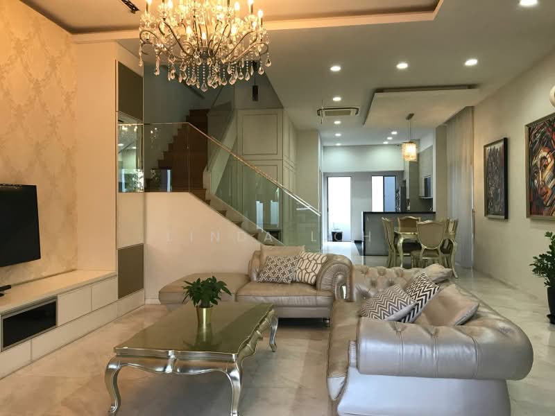 Portchester Avenue, Portchester Avenue, 6 Bedrooms, 2,900 sqft, Semi-Detached House For Rent, by Linda Loh, 500204304 - Living Room - PropertyGuru.com.sg