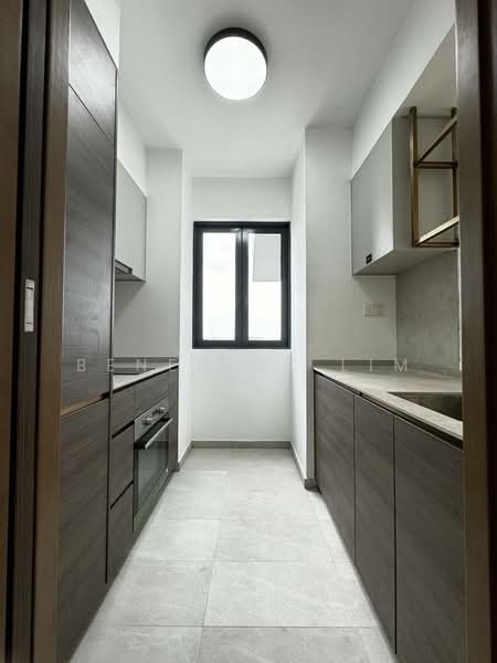 The Florence Residences, 81 Hougang Avenue 2, 2 Bedrooms, 926 sqft, Condominium For Sale, by Benedict Lim, 500204339 - Kitchen - PropertyGuru.com.sg