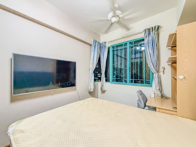 Palm Gardens, 2C Hong San Walk, Room Rental, 88 sqft, Condominium For Rent, by Aloysius Ng, 500204359 - Bedroom - PropertyGuru.com.sg