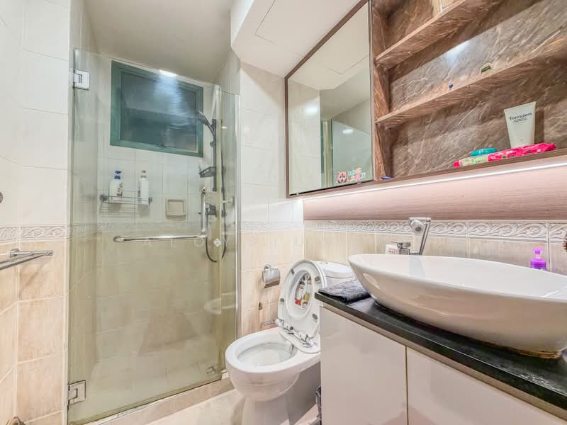 Palm Gardens, 2C Hong San Walk, Room Rental, 88 sqft, Condominium For Rent, by Aloysius Ng, 500204359 - Bathroom - PropertyGuru.com.sg
