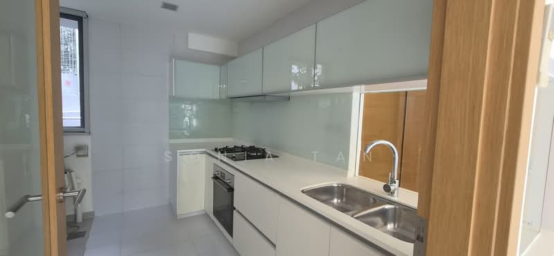Wilkie Studio, 86 Wilkie Road, 3 Bedrooms, 1,044 sqft, Condominium For Rent, by Sonia Tan, 500204363 - Enclosed Kitchen - PropertyGuru.com.sg