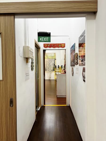 Beach Road, Beach Road / Bugis / Rochor, 1,100 sqft, Shop / Shophouse For Rent, by Benjamin Oh, 500204365 - Corridor - CommercialGuru.com.sg
