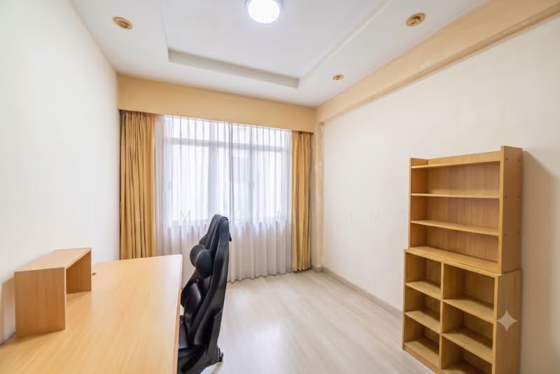 Woodgrove Condo, 2 Woodgrove Drive, 3 Bedrooms, 1,518 sqft, Condominium For Sale, by Lim Xin Ping, 500204375 - Common Room 2 / Study - PropertyGuru.com.sg