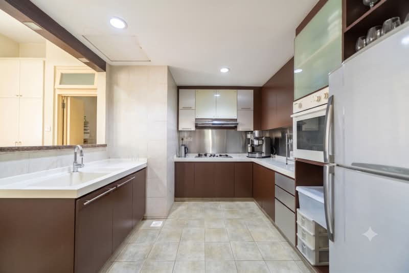 Woodgrove Condo, 2 Woodgrove Drive, 3 Bedrooms, 1,518 sqft, Condominium For Sale, by Lim Xin Ping, 500204375 - Kitchen - PropertyGuru.com.sg