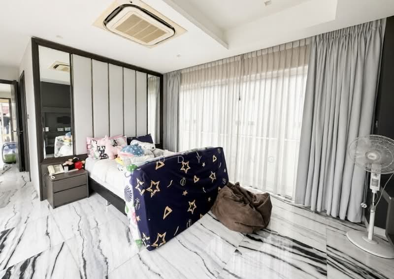 Serangoon Garden Estate, Serangoon Garden Way, 6 Bedrooms, 7,500 sqft, Bungalow House For Sale, by Freddy Ong, 500204383 - Bedroom - PropertyGuru.com.sg