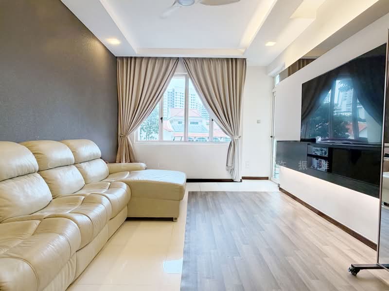 Seletar Springs Condominium, 108 Gerald Drive, 3 Bedrooms, 1,335 sqft, Condominium For Sale, by Clarence Hee 许振雄, 500204389 - Living Room - PropertyGuru.com.sg