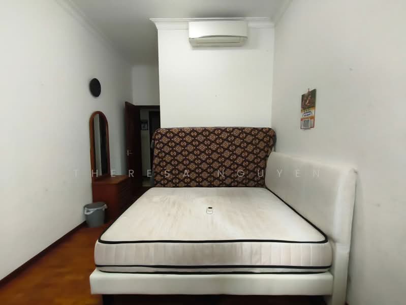 Woodsvale, 1 Woodlands Drive 72, 3 Bedrooms, 1,432 sqft, Condominium For Rent, by Theresa Nguyen, 500204390 - Bedroom - PropertyGuru.com.sg