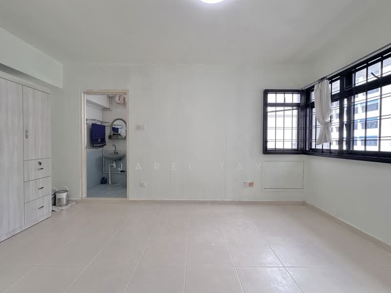 143 Lorong 2 Toa Payoh, 143 Lorong 2 Toa Payoh, Room Rental, 300 sqft, HDB Flat For Rent, by Jarel Tay, 500204396 - Interior - PropertyGuru.com.sg