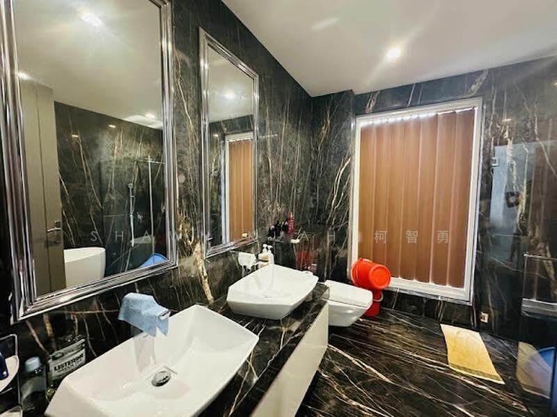 Bungalow along Ripley Crescent at Serangoon Garden, Serangoon Garden, 6 Bedrooms, 7,500 sqft, Bungalow House For Sale, by Shawn Kuah 柯智勇, 500204399 - PropertyGuru.com.sg