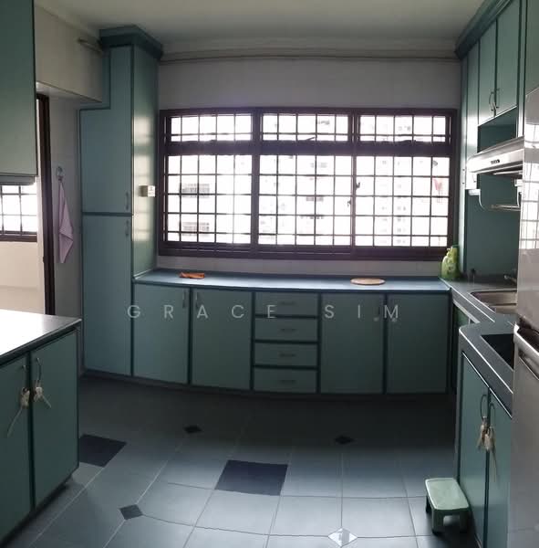 520 Jelapang Road, 520 Jelapang Road, 4 Bedrooms, 1,517 sqft, HDB Flat For Sale, by Grace Sim, 500204407 - Kitchen - PropertyGuru.com.sg