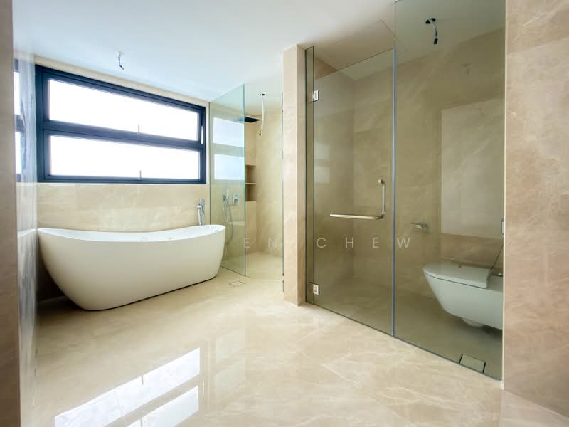 Just TOP! C.H.E.A.P. Brand New 2.5 + Mezz Storey Detached in Braddell Heights in D13, Matlock Rise, Melrose Drive, Sommerville Rd, Clifton Vale, Serangoon Mrt, 7 Bedrooms, 5,969 sqft, Bungalow House For Sale, by Steven Chew, 500204410 - Bathroom - PropertyGuru.com.sg