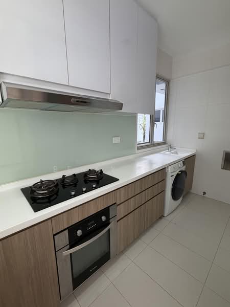 The Greenwich, 3 Seletar Road, 3 Bedrooms, 1,076 sqft, Condominium For Rent, by Benny Poh, 500204416 - Kitchen - PropertyGuru.com.sg