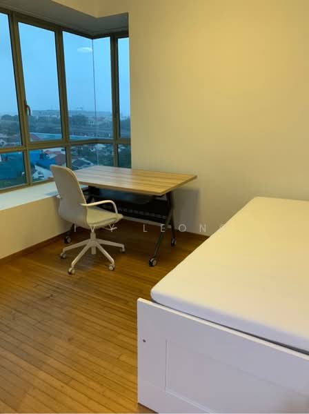 Casa Merah, 66 Tanah Merah Kechil Avenue, 3 Bedrooms, 1,302 sqft, Condominium For Rent, by Ivy Leong, 500204445 - 2nd bedroom with working desk & pull out bed - PropertyGuru.com.sg