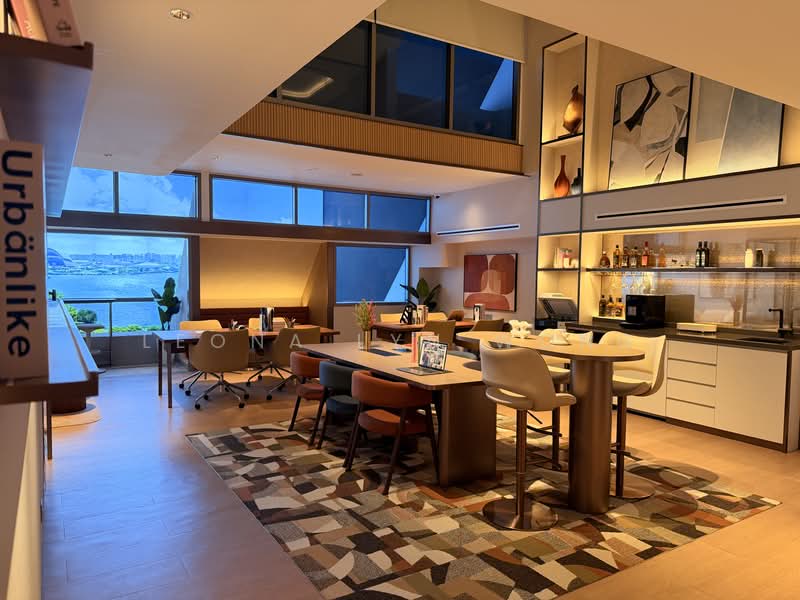 Golden Mile Complex, 5001 Beach Road, 1,528 sqft, Office For Sale, by Leona Lyn Wong, 500204446 - Study - CommercialGuru.com.sg
