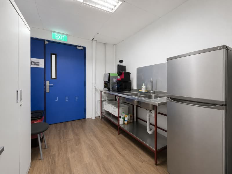 Admiralty Industrial Park, 23 Woodlands Industrial Park E1, 1,722 sqft, Factory / Workshop (B2) For Rent, by Jeffrey Zeus, 500204447 - Kitchen - CommercialGuru.com.sg
