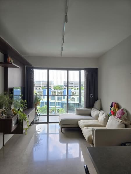 Skies Miltonia, 3 Miltonia Close, 4 Bedrooms, 1,313 sqft, Condominium For Rent, by Bryan Ng, 500204451 - Living Room - PropertyGuru.com.sg