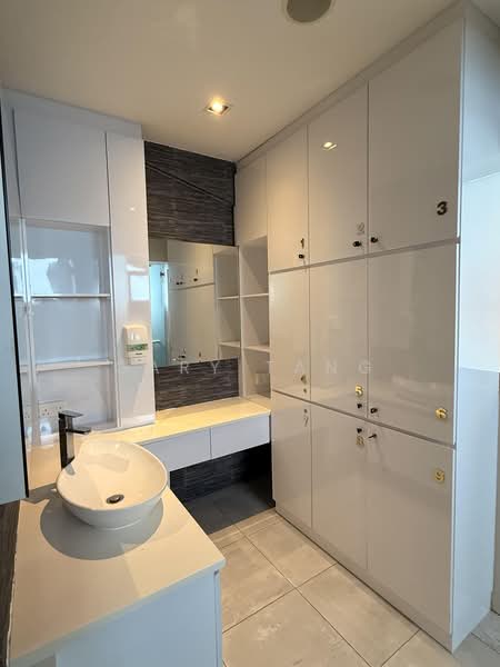 722 Ang Mo Kio, , 720 sqft, Shop / Shophouse For Rent, by Gary Tang, 500204455 - Bathroom - CommercialGuru.com.sg