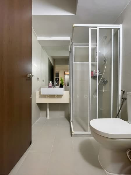 588D Ang Mo Kio Street 52, 588D Ang Mo Kio Street 52, 3 Bedrooms, 1,205 sqft, HDB Flat For Sale, by Jack Leow, 500204463 - Common Toilet - PropertyGuru.com.sg