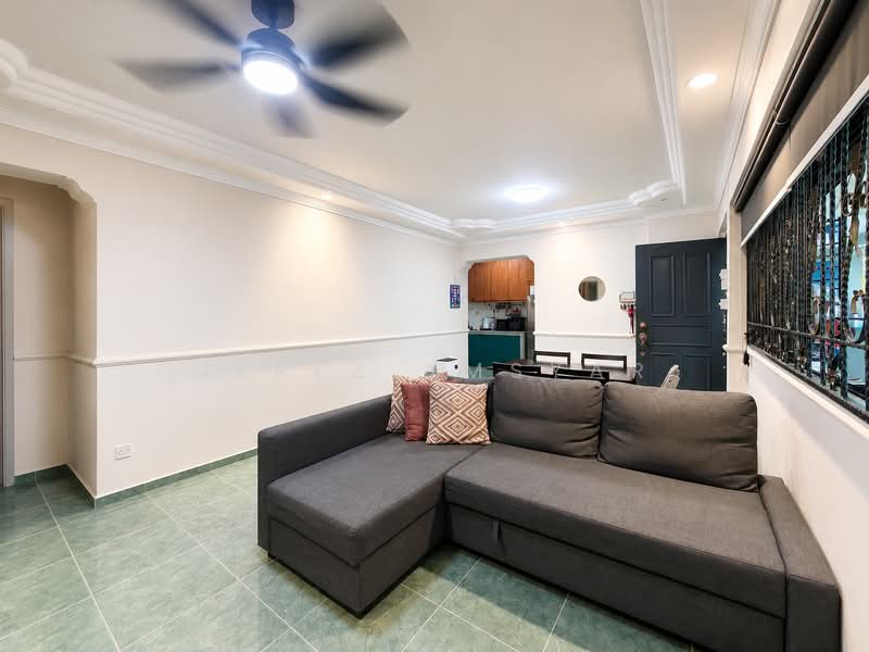 273C Jurong West Avenue 3, 273C Jurong West Avenue 3, 3 Bedrooms, 969 sqft, HDB Flat For Sale, by Jerez Amsyar, 500204468 - Living Room - PropertyGuru.com.sg