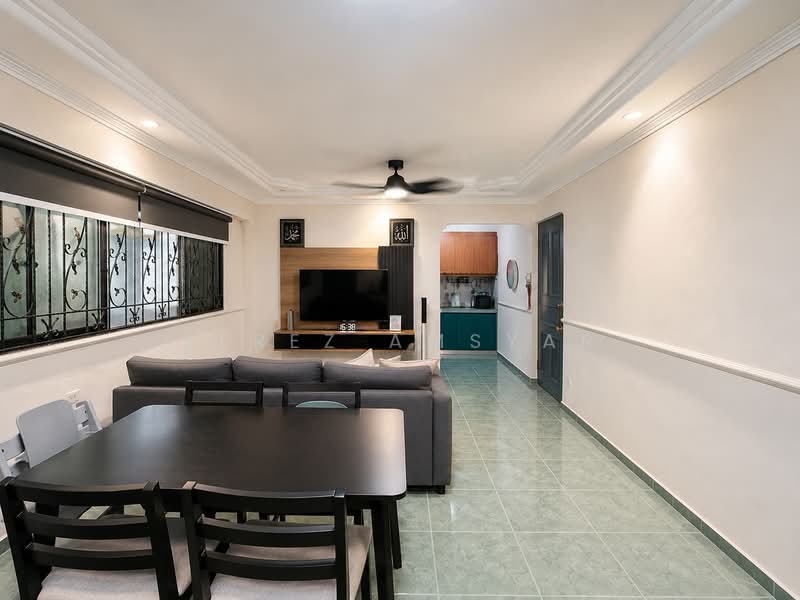 273C Jurong West Avenue 3, 273C Jurong West Avenue 3, 3 Bedrooms, 969 sqft, HDB Flat For Sale, by Jerez Amsyar, 500204468 - Living Room - PropertyGuru.com.sg