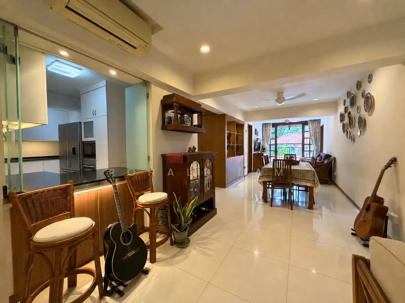 14 Dover Close East, 14 Dover Close East, 3 Bedrooms, 1,259 sqft, HDB Flat For Sale, by Ronald Lam, 500204478 - Living Room - PropertyGuru.com.sg