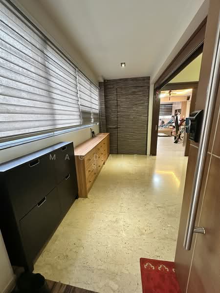 119 Bishan Street 12, 119 Bishan Street 12, 3 Bedrooms, 1,625 sqft, HDB Flat For Sale, by Magdalene Sim, 500204494 - Entrance - PropertyGuru.com.sg