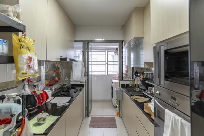 678B Punggol Drive, 678B Punggol Drive, 3 Bedrooms, 1,001 sqft, HDB Flat For Sale, by Rachel Tan, 500204503 - Kitchen - PropertyGuru.com.sg
