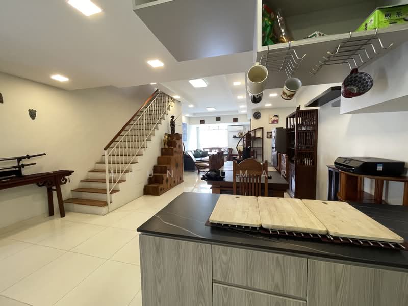 Eastwood Centre, 20 Eastwood Road, 5 Bedrooms, 2,995 sqft, Apartment For Sale, by Arun Kumar, 500204510 - Living Room - PropertyGuru.com.sg