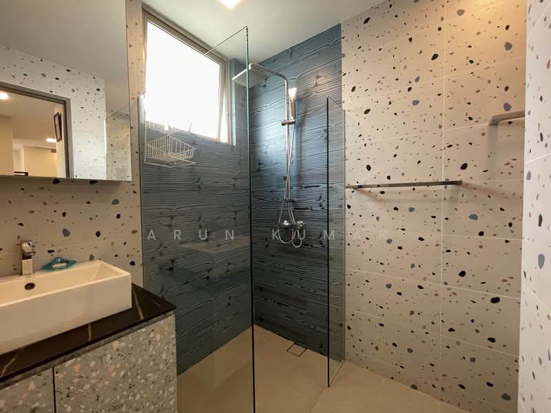 Eastwood Centre, 20 Eastwood Road, 5 Bedrooms, 2,995 sqft, Apartment For Sale, by Arun Kumar, 500204510 - Bathroom - PropertyGuru.com.sg