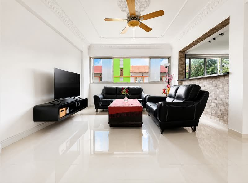 351 Yishun Avenue 11, 351 Yishun Avenue 11, 4 Bedrooms, 1,571 sqft, HDB Flat For Sale, by Derek Lee, 500204520 - Living Room - AI enhanced - PropertyGuru.com.sg