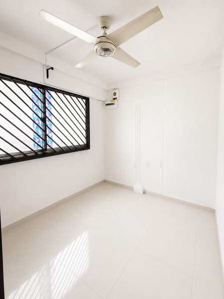 351 Yishun Avenue 11, 351 Yishun Avenue 11, 4 Bedrooms, 1,571 sqft, HDB Flat For Sale, by Derek Lee, 500204520 - Level 1 Room - AI enhanced - PropertyGuru.com.sg