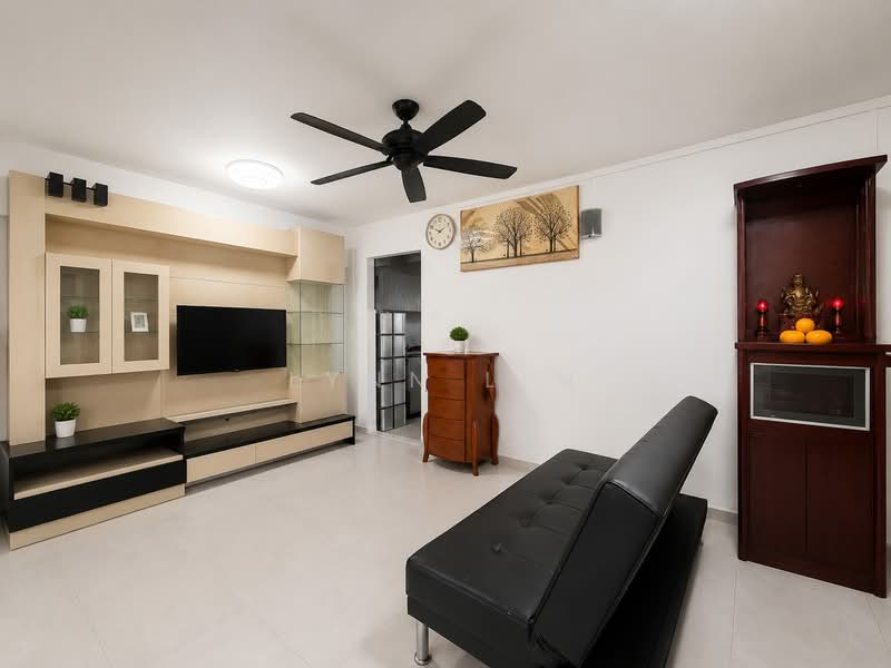 845 Woodlands Street 82, 845 Woodlands Street 82, 3 Bedrooms, 904 sqft, HDB Flat For Sale, by Lynn Lim, 500204525 - Living Room - PropertyGuru.com.sg