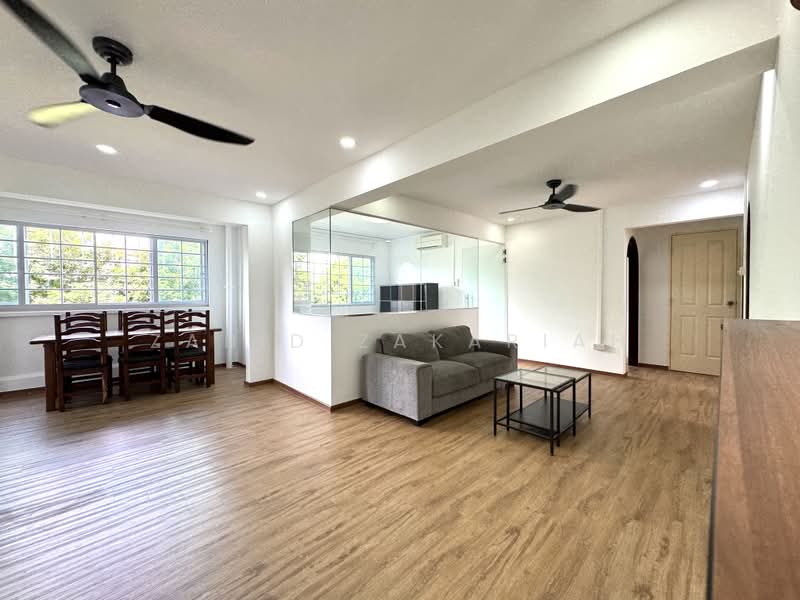 489C Tampines Street 45, 489C Tampines Street 45, 4 Bedrooms, 1,302 sqft, HDB Flat For Rent, by Zabid Zakariah, 500204542 - Living Room - PropertyGuru.com.sg
